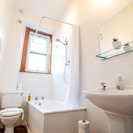 Apartamento Beautiful And Bright Georgian Style Morningside - Pass The Keys Edimburgo