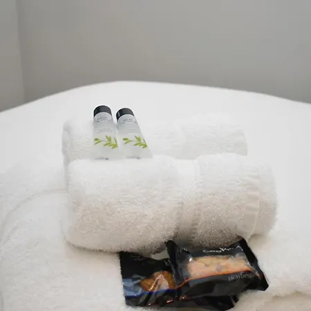 Modern & Bright Studio 5 Mins Walk To The Eicc Appartement *
