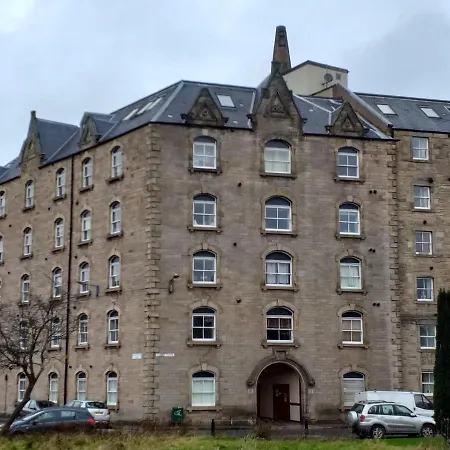 The Bond 31 Apartment