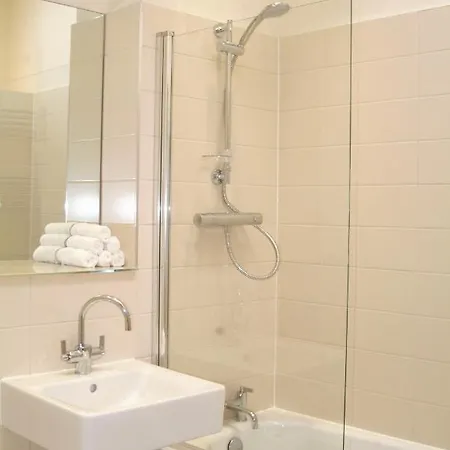 Central Georgian Apartamento *