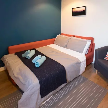 Lovely 1 Bed Flat In The Heart Of