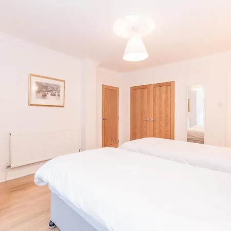 Διαμέρισμα Excellent City Centre Location Sleeps 8 Εδιμβούργο