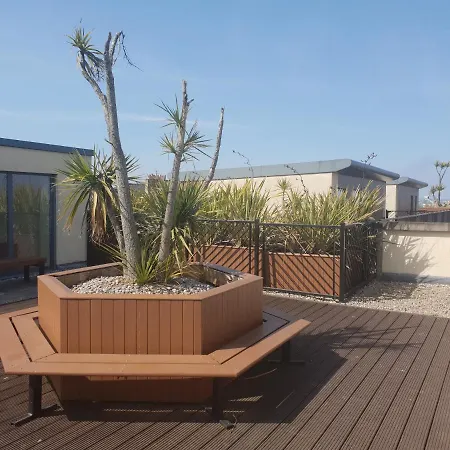 Prime Location - City Centre Flat With Private Parking Appartement *