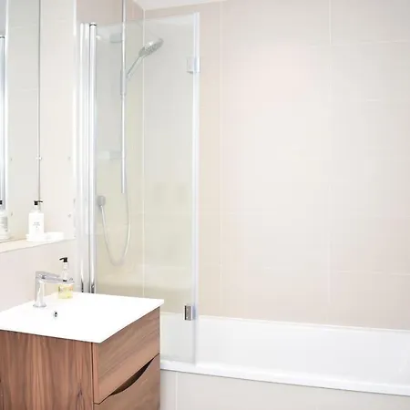 Modern 2br Close To Murrayfield Stadium W Parking 公寓