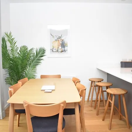 Modern 2br Close To Murrayfield Stadium W Parking 公寓 爱丁堡