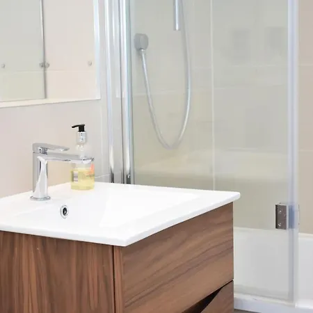 Modern 2br Close To Murrayfield Stadium W Parking *