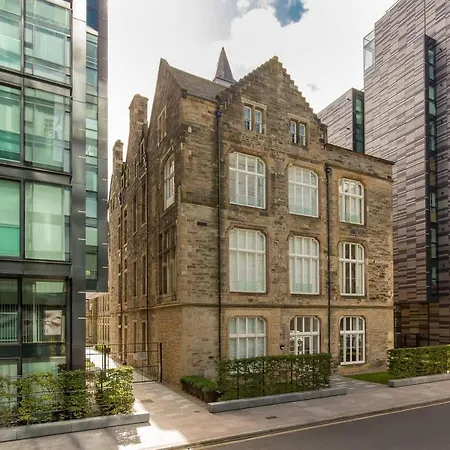 Luxury 3 Bedroom Duplex In The Iconic Quartermile With Stunning Balcony Views شقة إدنبرة