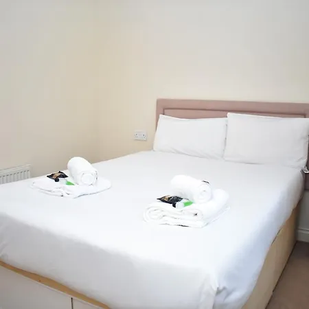 Apartamento Bright 2br With Lift 10 Mins To Princes Street Edimburgo