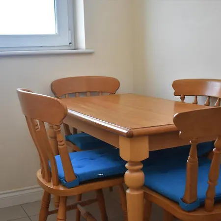 Bright 2br With Lift 10 Mins To Princes Street Appartamento