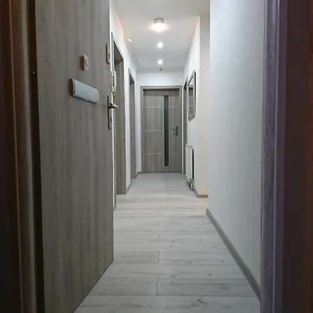 Edinroom Homestay *