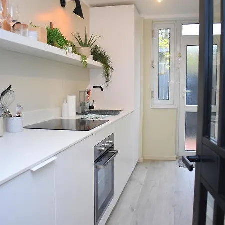 Beautiful & Well-designed 1br Flat In Stockbridge Apartment *