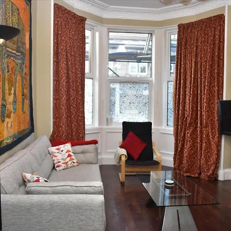 Apartamento Dalkeith Road - Cosy 2br Close To Trendy Newington & Old Town *