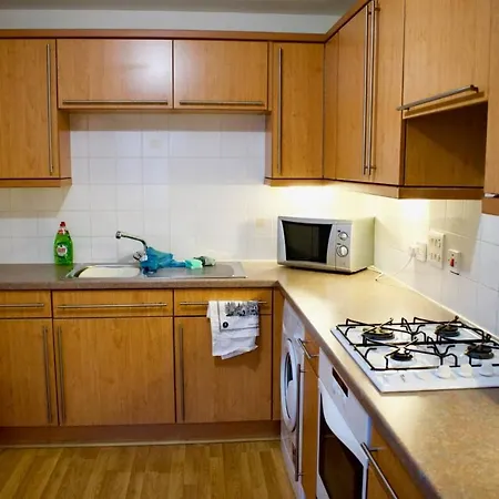 Homely 2 Bed Next To Leith Walk * Edinburgh
