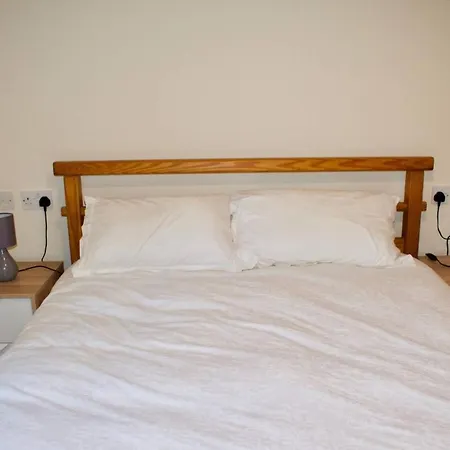 Homely 2 Bed Next To Leith Walk *