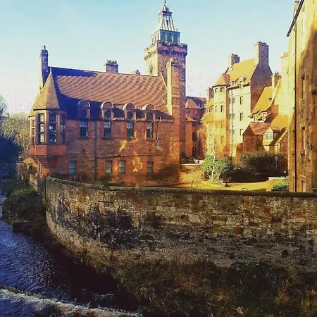 Bed & Breakfast Edinburgh's Dean Village River View Retreat *
