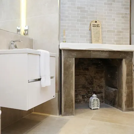Joivy Elegant At The Heart Of The Royal Mile Апартаменты