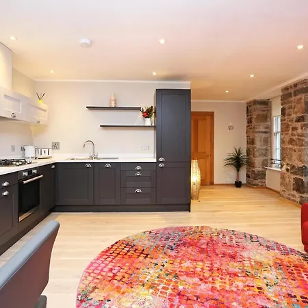 Apartment Joivy Elegant At The Heart Of The Royal Mile