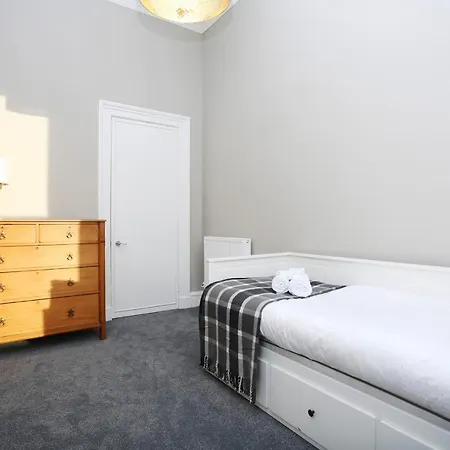 Apartment Corstorphine Road - Murrayfield View *