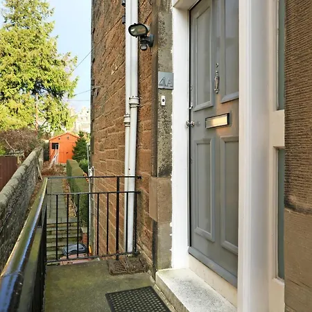 Corstorphine Road - Murrayfield View *