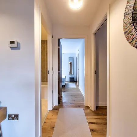 Stylish 2br Apt In By Guestready *