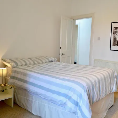 And Inviting 2 Bedroom Perfect For Festival * Edinburgh