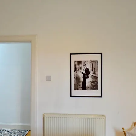 And Inviting 2 Bedroom Perfect For Festival Appartement *