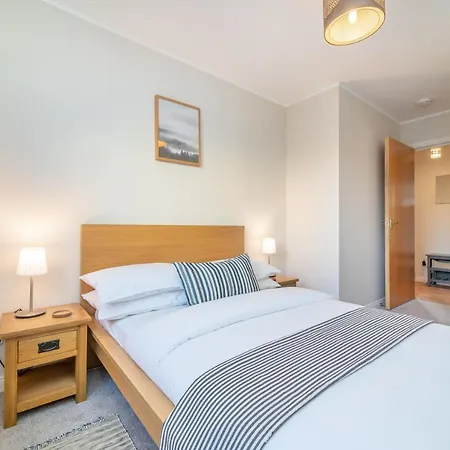 The Waverley Park Terrace