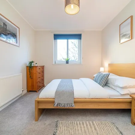 The Waverley Park Terrace