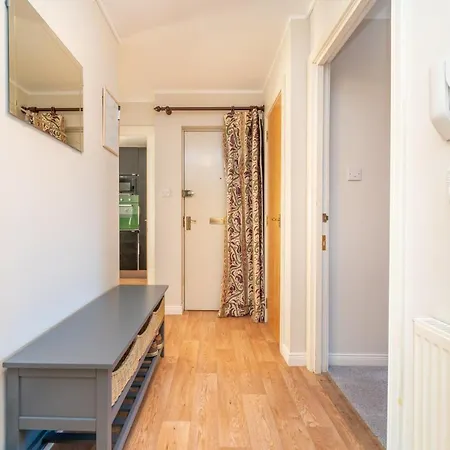 The Waverley Park Terrace شقة