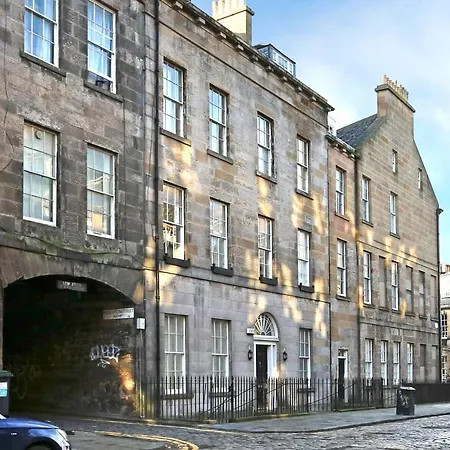Joivy Vibrant Near Calton Hill Apartment