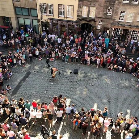 Authentic Homely 1 Bedroom On The Royal Mile