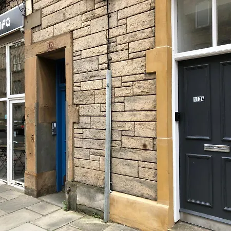 Haymarket Spacious 3 Bedroom Street Level