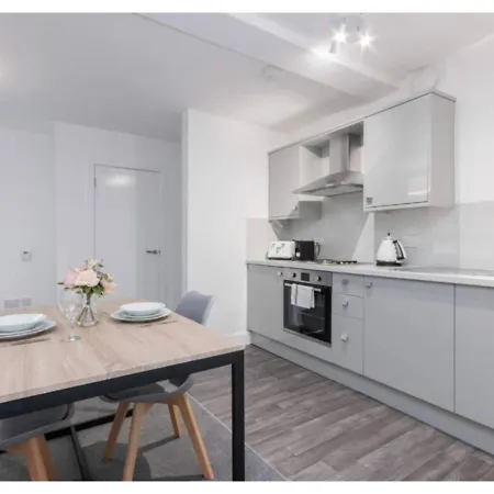 Private Entrance Studio Near The Grassmarket شقة *