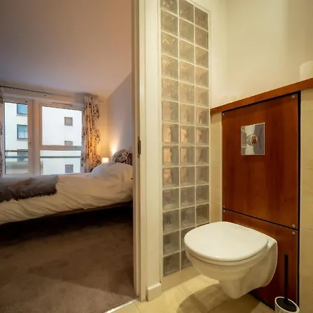شقة Altido Elegant 2br Apt With Balcony And Parking إدنبرة