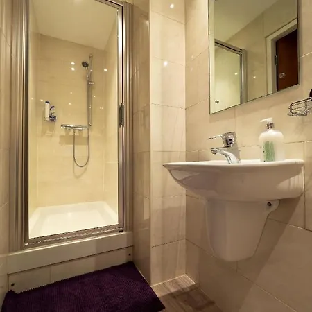 Altido Elegant 2br Apt With Balcony And Parking *