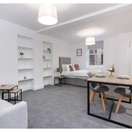 Private Entrance Studio Near The Grassmarket شقة إدنبرة