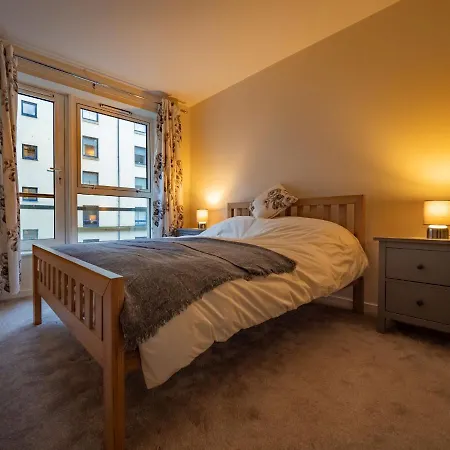 شقة Altido Elegant 2br Apt With Balcony And Parking إدنبرة
