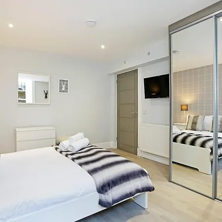 Altido Modern, Stylish Apt. In Excellent Central Location Edinburgh