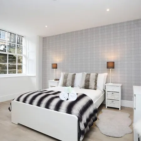 Altido Modern, Stylish Apt. In Excellent Central Location Edinburgh