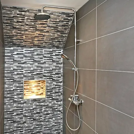 Daire Altido Modern, Stylish Apt. In Excellent Central Location *