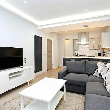 Altido Modern, Stylish Apt. In Excellent Central Location Edinburgh