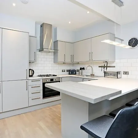 Altido Modern, Stylish Apt. In Excellent Central Location Daire *