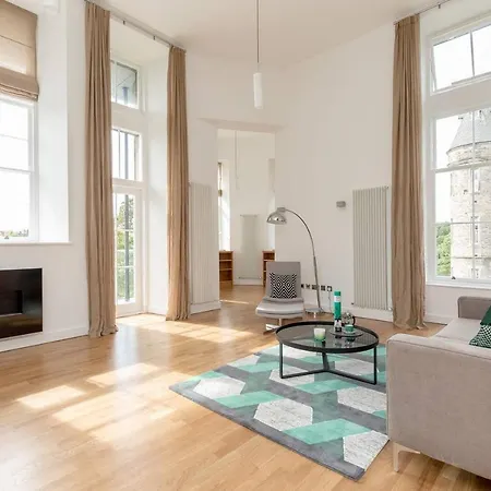 Luxury 3 Bedroom Duplex In The Iconic Quartermile With Stunning Balcony Views شقة إدنبرة