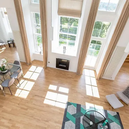 Luxury 3 Bedroom Duplex In The Iconic Quartermile With Stunning Balcony Views شقة إدنبرة