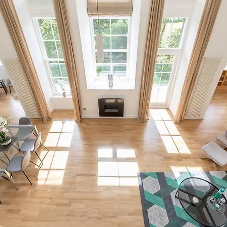 شقة Luxury 3 Bedroom Duplex In The Iconic Quartermile With Stunning Balcony Views