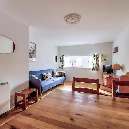 Charming 2 Bedroom Flat In Leith, By Guestready شقة *