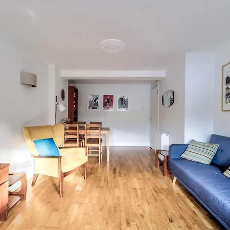 شقة Charming 2 Bedroom Flat In Leith, By Guestready