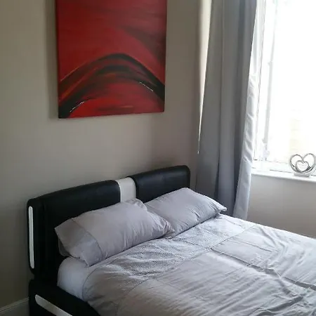Central Leith Walk Apartment *