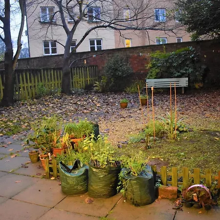 Cosy Wee 2br Next To The Palace Of Holyroodhouse Διαμέρισμα