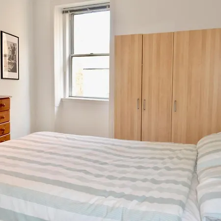 Apartamento And Inviting 2 Bedroom Perfect For Festival
